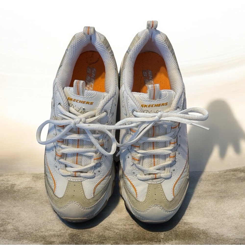 Skechers D'lites -White and Orange Sneakers  for womens, size 6.5 (23.5cm)